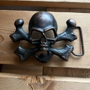 Punk Skull belt buckle with dark bronze color